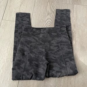 EUC Tuff athletics leggings with side pockets